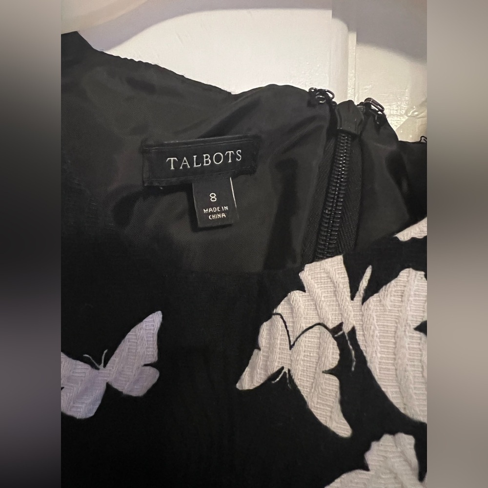 Talbots Black & White Butterfly Print Fit & Flare Midi Dress Size 8 - Picture 4 of 7
